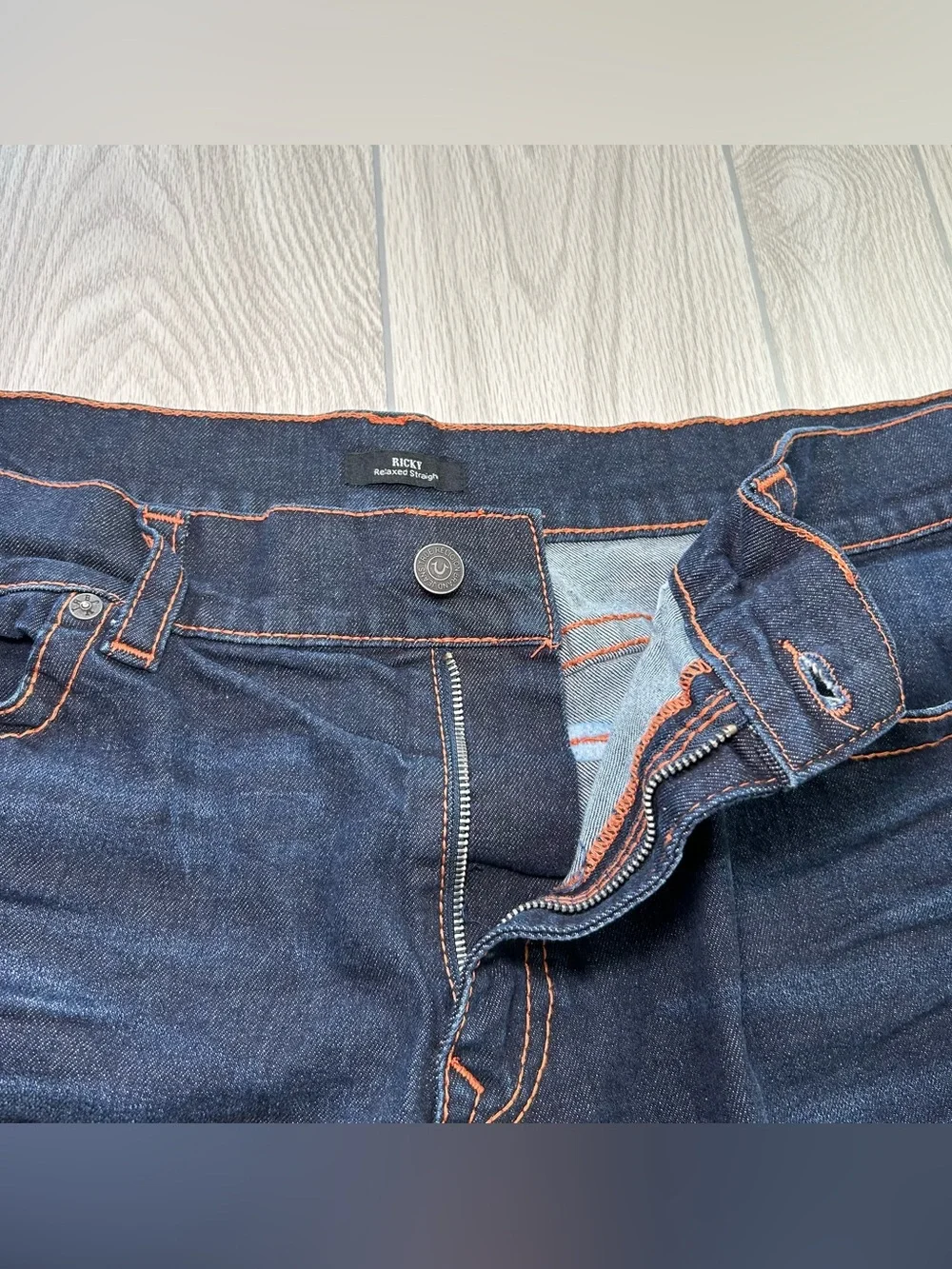 True Religion Ricky Relaxed Straight Denim Shorts Men’s 46 Contrast Stitch 12”